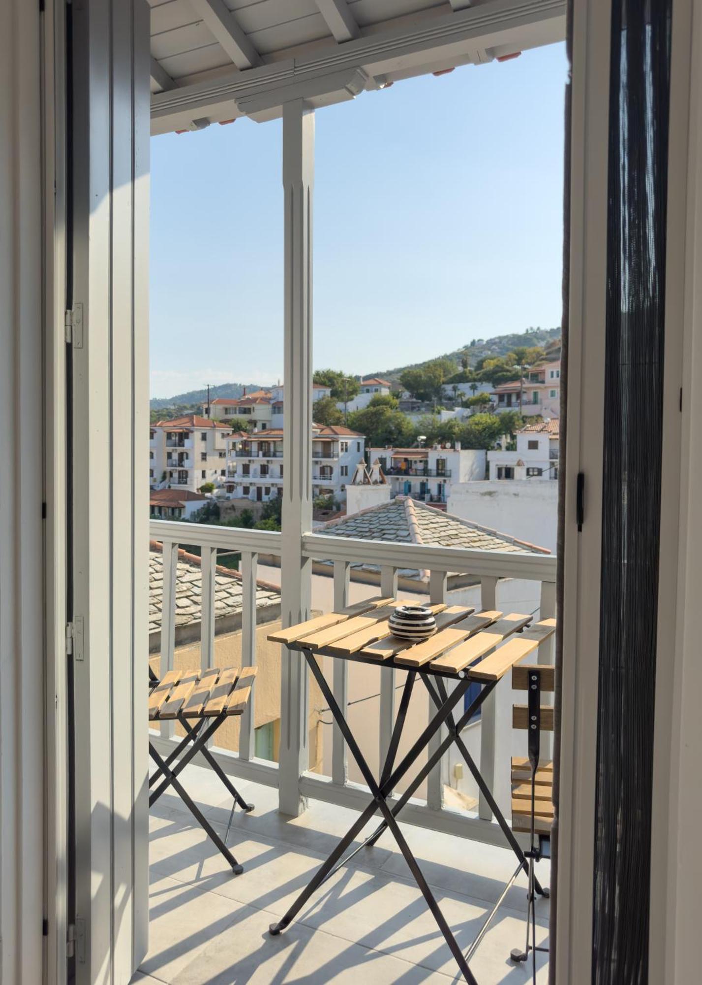 The Botanist Guesthouse Skopelos Town Exterior photo